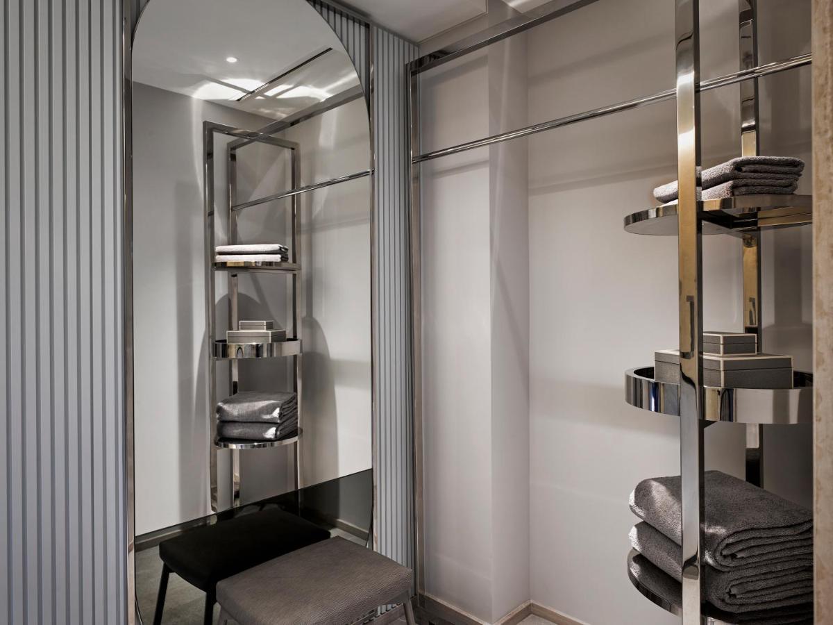Hyatt Regency Al Kout Mall Κουβέιτ Εξωτερικό φωτογραφία Bathroom